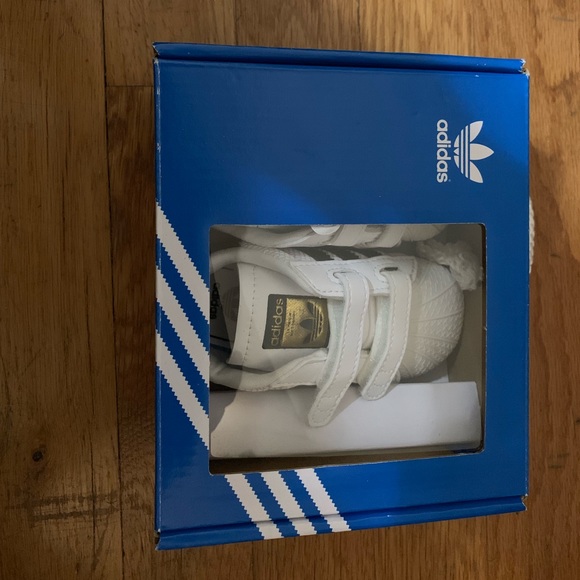 Adidas SUPERSTAR shell toes ( Crib Sneakers) - Picture 6 of 8